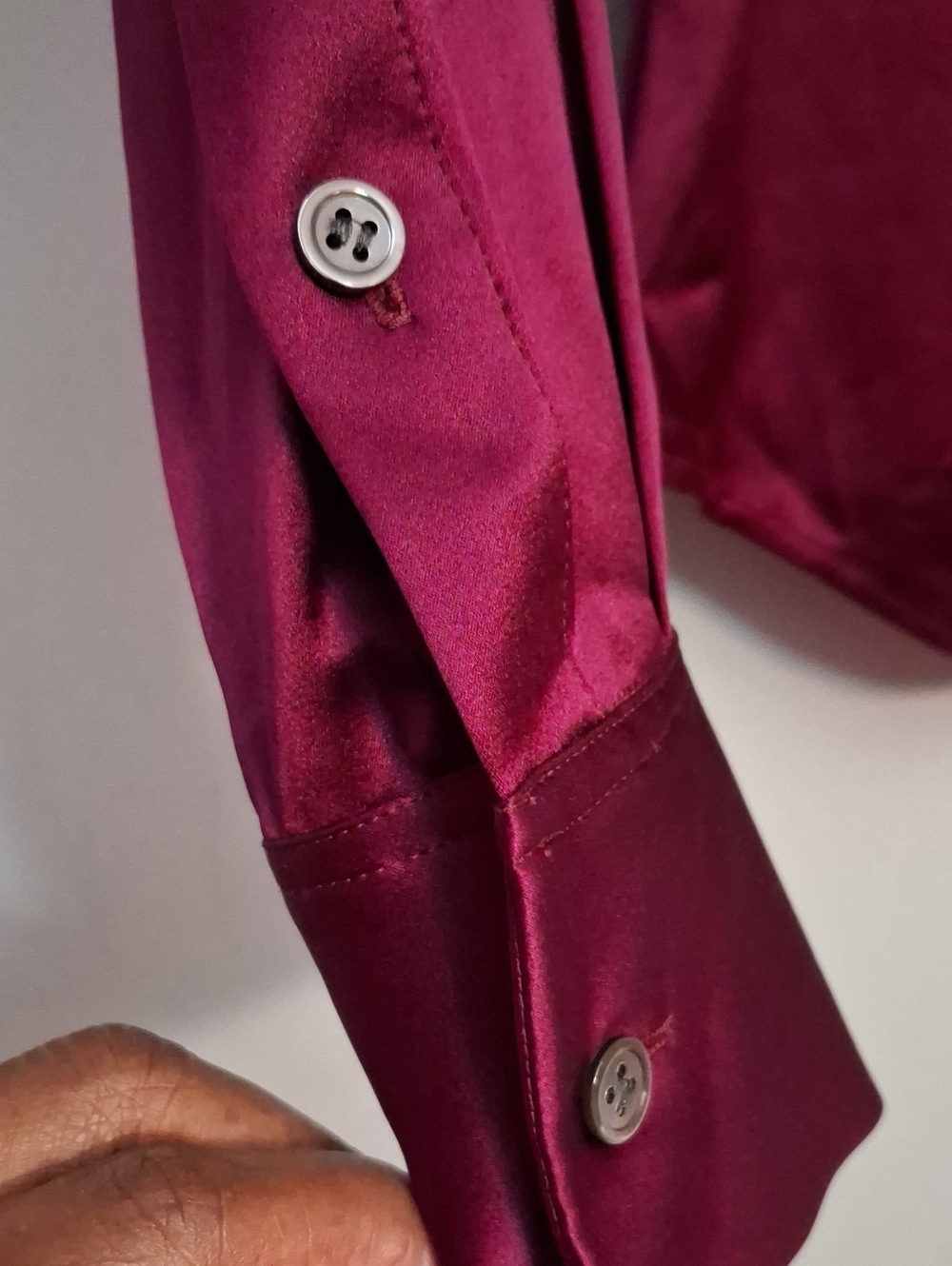 Theory Size (P) Small Women's 93% Silk Satin Button-Up Blouse in Burgundy. - Picture 5 of 15